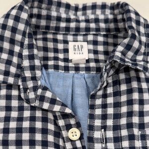 GAP KIDS Navy Checkered Boys shirt